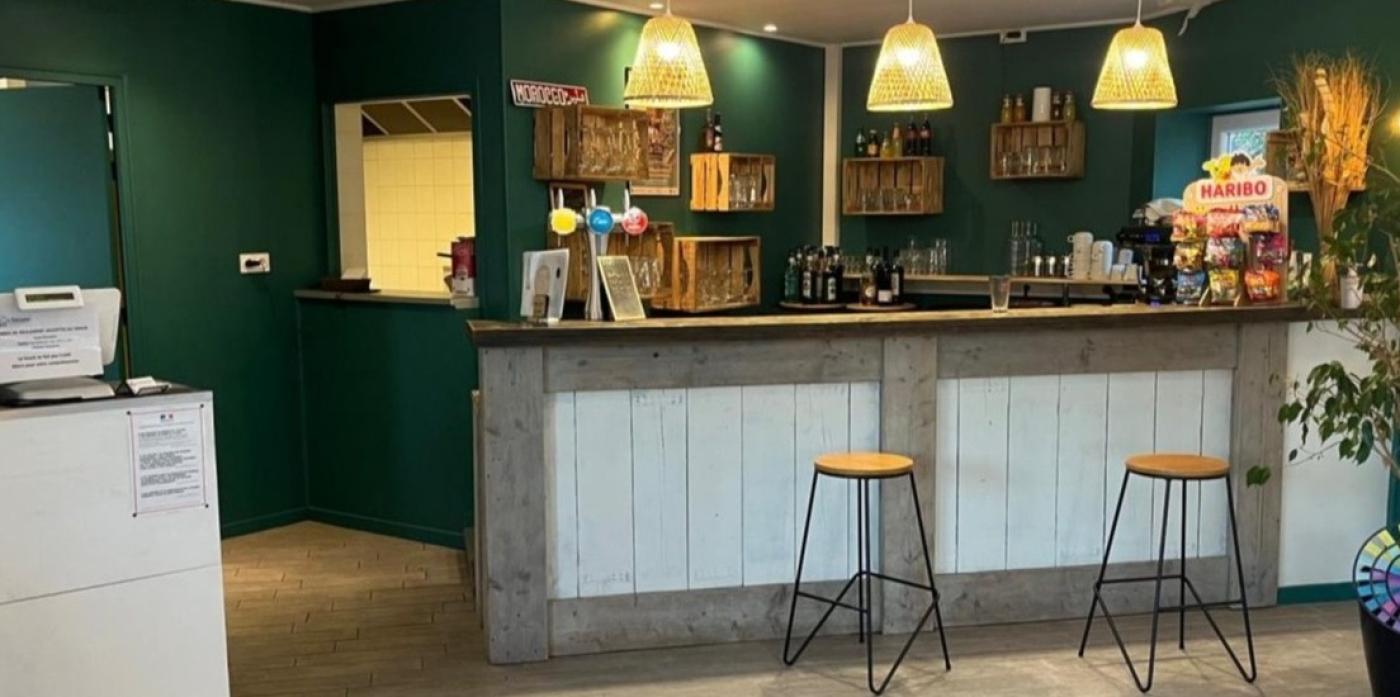 bar du camping usha�a villages l'estuaire