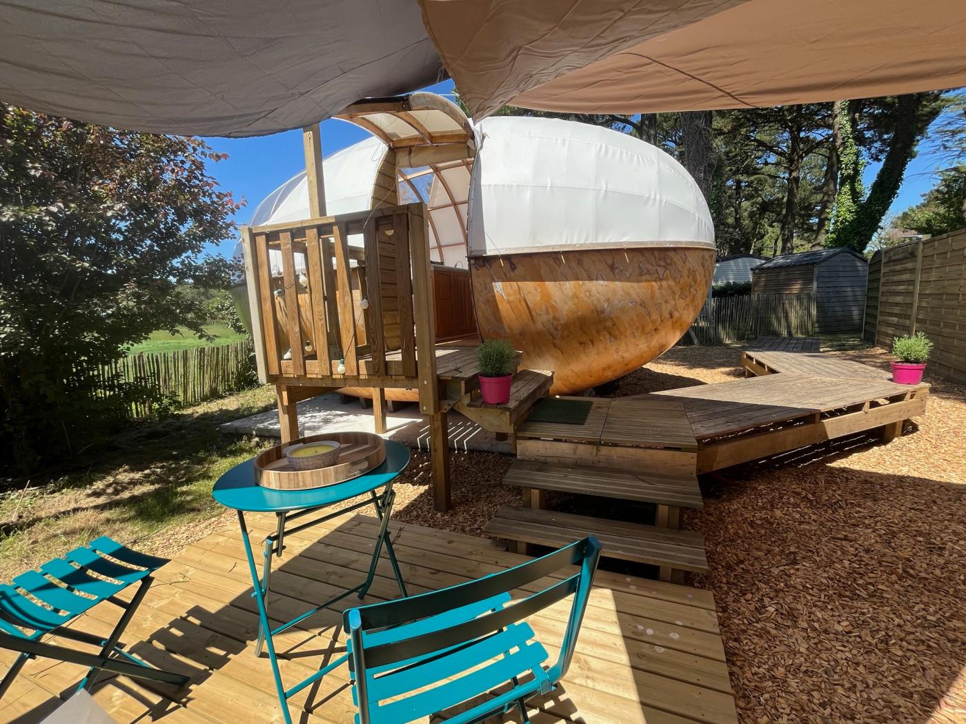 ext�rieur logement insolite camping l'estuaire � paimboeuf